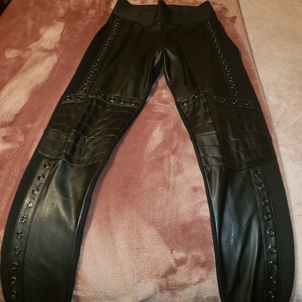 Size S/P (6/8) Nygard leggings